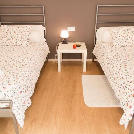 Hostal Five Gates Осуна Экстерьер фото